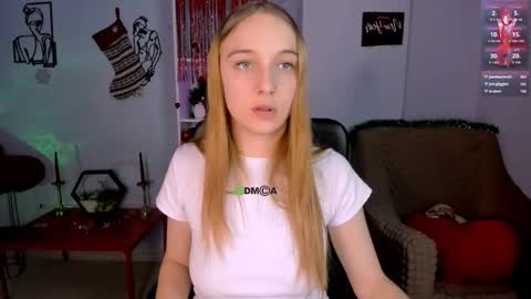 rebecca_smile_ online show from January 8, 5:06 pm