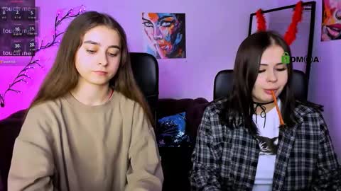 rebecca_smile_ online show from December 17, 8:46 pm