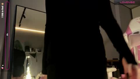 Rebecca Nikson online show from October 23, 3:34 am