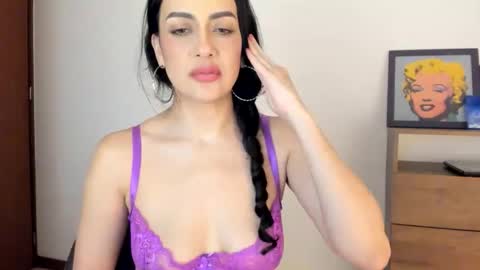 red_flower203 online show from November 12, 10:08 pm