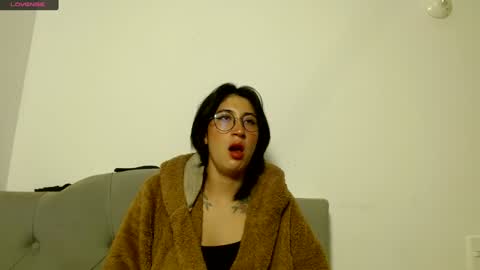 IG   OF red moonn online show from January 6, 12:02 pm