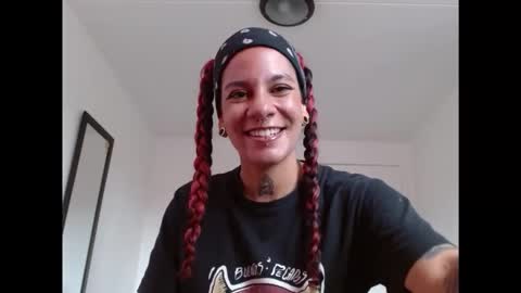 Instagram Valerie yourdream online show from February 3, 2:44 pm