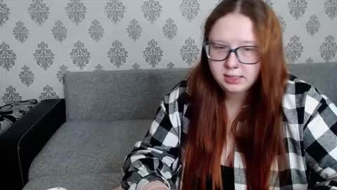 Snapshot of redchloee chatting on October 20, 3:15 pm Chloe online show from October 20, 3:15 pm