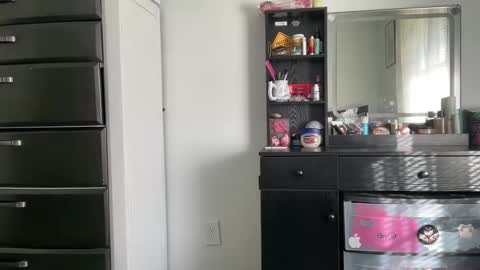 Redheaded Fox online show from March 11, 1:01 pm