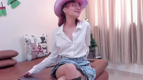 Meloddy online show from December 13, 7:32 pm