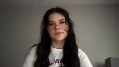 Snapshot of redpandabomb chatting on December 8, 5:44 pm Penelope online show from December 8, 5:44 pm