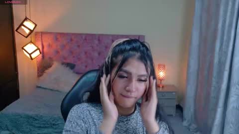 reichell princess online show from October 18, 5:21 am