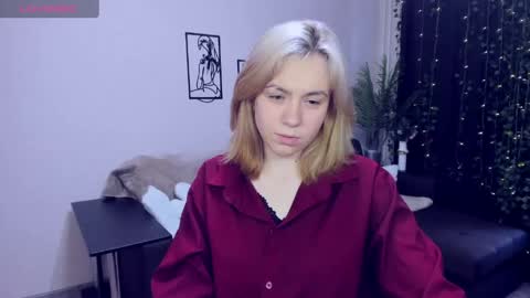 RemiPeach online show from May 25, 4:39 pm