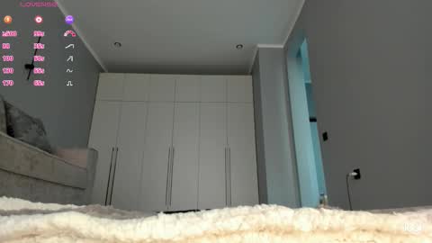 Ren online show from February 27, 4:01 am