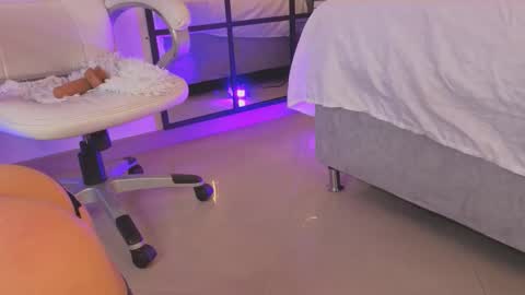 Renata 3 online show from January 18, 12:45 pm