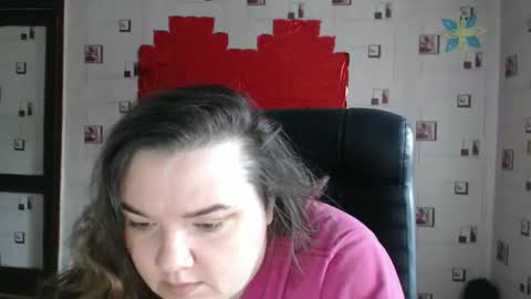 renataoia online show from March 2, 5:54 am