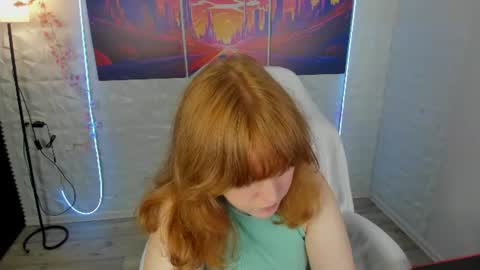 reneefoxy_ online show from July 4, 1:01 am