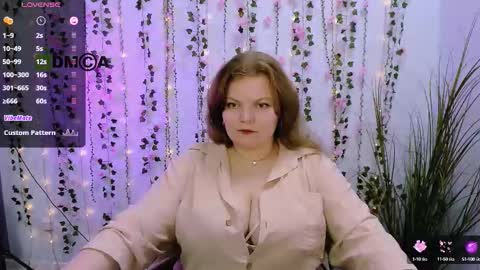 Sweet Renesmee online show from September 20, 8:45 am