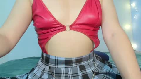 Snapshot of reni_tendress chatting on February 1, 10:13 pm reni_tendress online show from February 1, 10:13 pm