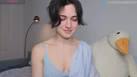 Ewiwi online show from April 6, 3:02 pm