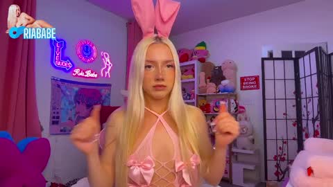 ria  online show from April 6, 2:55 am