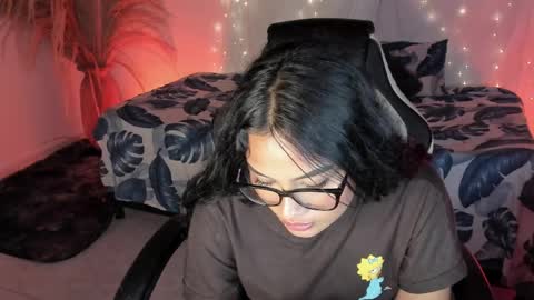 RianaK online show from April 8, 4:47 am