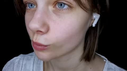 Luna online show from April 18, 7:07 pm