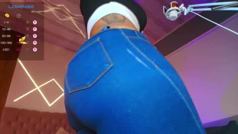 Riha  online show from November 1, 3:16 pm