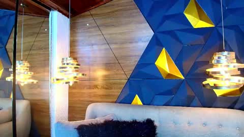 Snapshot of riley_reid_19 chatting on September 25, 8:06 pm kamila online show from September 25, 8:06 pm