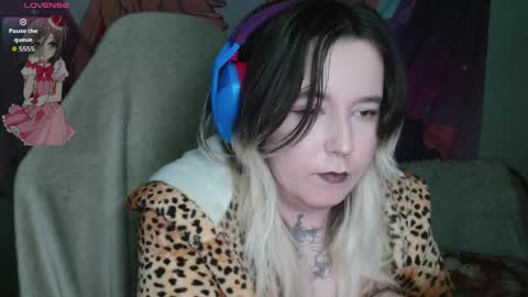 Rina online show from April 16, 7:30 am