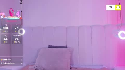 Riri Candy online show from November 17, 4:13 am