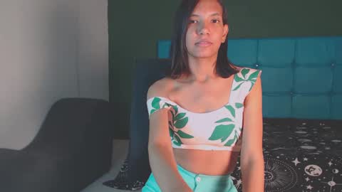 risy_rose online show from February 5, 7:53 pm