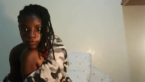 rlessing2 online show from March 5, 10:38 pm