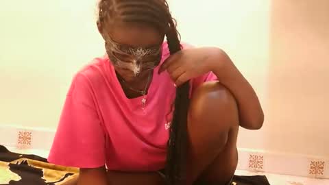 rlessing2 online show from January 7, 5:22 am