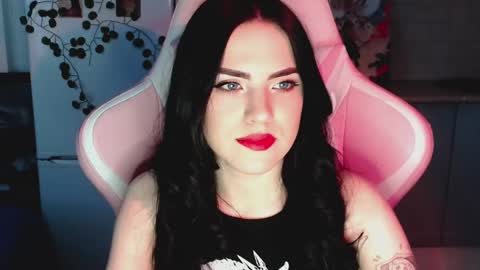 Sophie  online show from February 28, 10:30 am