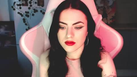 Sophie  online show from February 8, 10:39 am