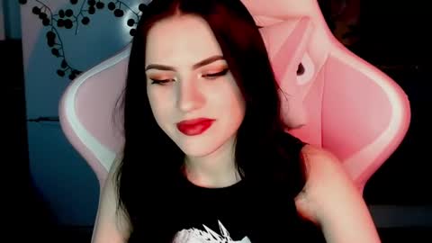 Sophie  online show from December 14, 10:45 am