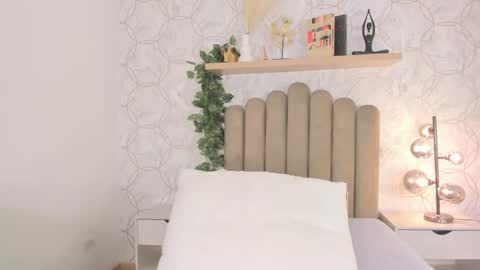   online show from September 20, 11:41 am