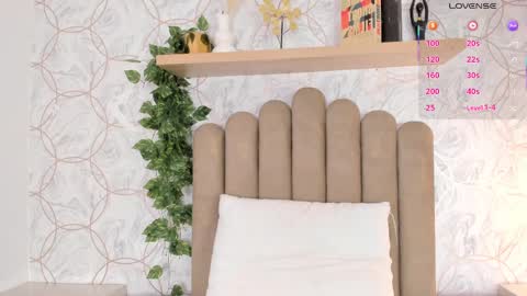   online show from September 30, 11:49 am