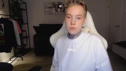 Roni online show from January 17, 8:44 pm