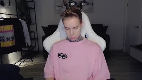 Roni online show from January 19, 4:22 am