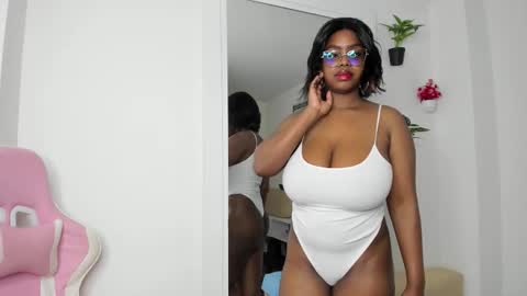 Snapshot of rosebig chatting on October 2, 2:49 am RoseBig online show from October 2, 2:49 am