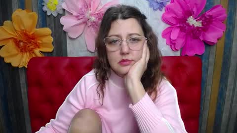 RoseHille online show from December 2, 3:25 pm