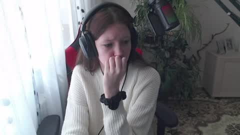 Lina online show from April 15, 10:49 am