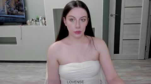 Julia online show from May 1, 7:28 pm
