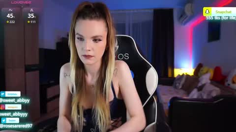 Abbygail online show from March 15, 8:00 pm