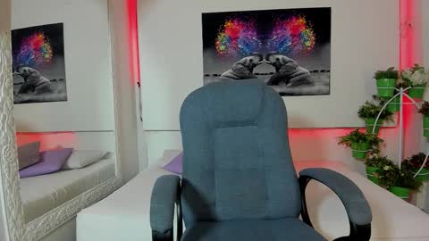 rosi_cooper online show from October 27, 11:17 am