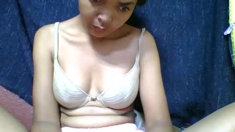 rosia685234 online show from March 18, 10:42 am