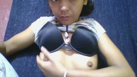 rosia685234 online show from March 10, 3:56 am