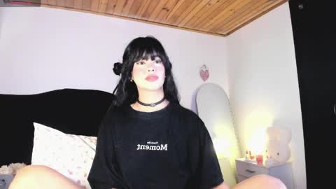 Rosieeee  online show from June 7, 10:27 pm