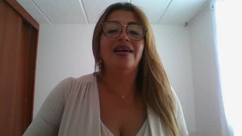 Rossana  online show from February 6, 7:40 pm