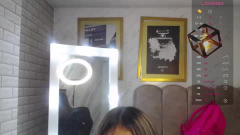 rosse jeane v online show from March 18, 3:22 am