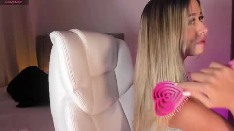 Rosse Daw Independent model  online show from November 1, 7:07 pm