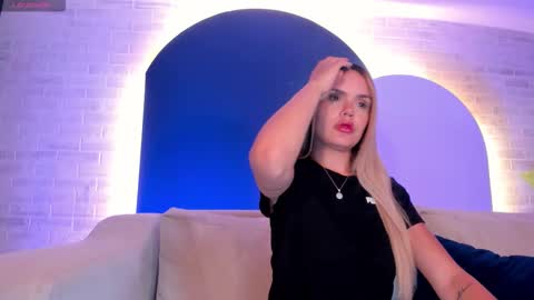 Rossie Rivers online show from March 2, 12:12 pm