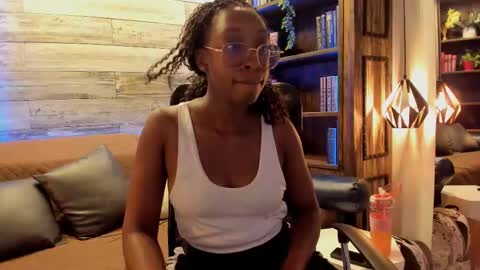 rouselux online show from February 28, 9:14 pm